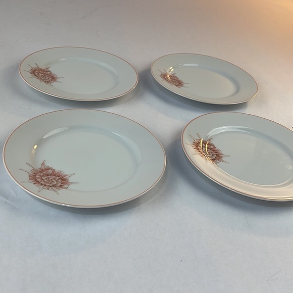 Fitz and Floyd “Coquille” 6 1/2” Bread/Dessert Plate (set of 4) - Picture 10 of 13